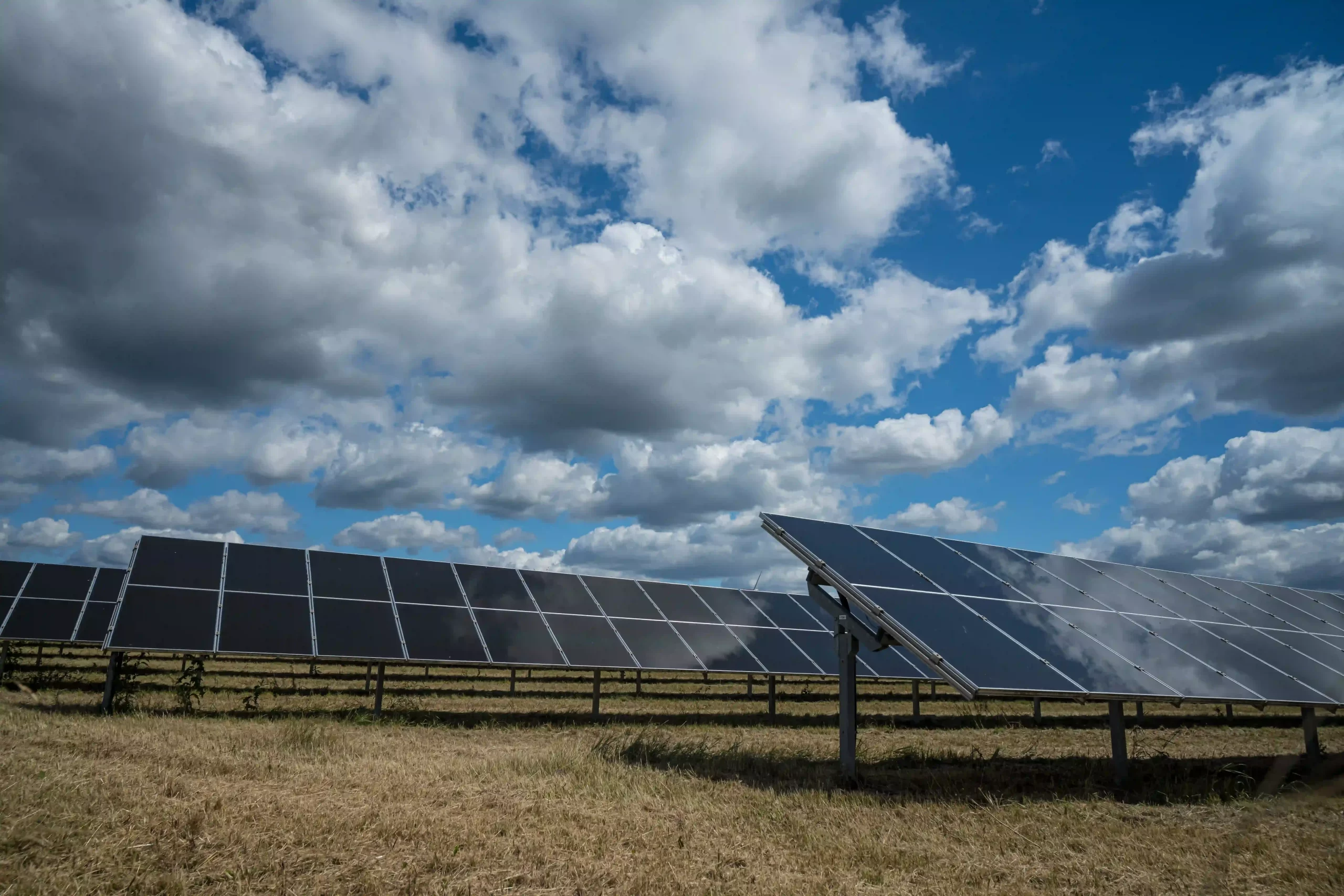 Read more about the article Powering Industries in Vadodara: How Industrial Solar Solutions Are Changing the Game
