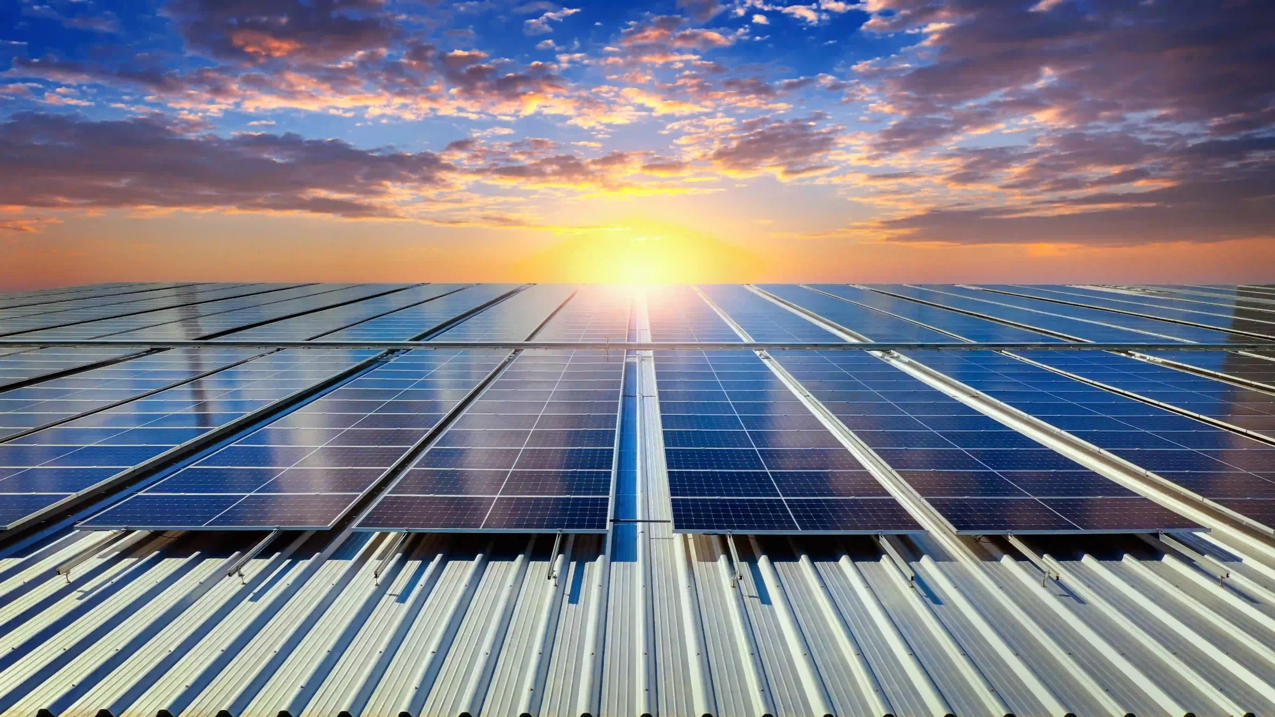 Read more about the article On-Grid vs Off-Grid vs Hybrid Solar System: Which One is Right for Your Home or Business?